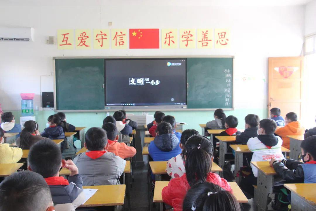 鲜花在火车上放一晚会枯萎吗？
